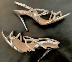 Arezzo Women’s Sz 7US/ 38 M US Silver Rhinestone Stiletto Wedding Sandals
