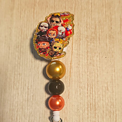 Horror Glitter Gold Beaded Badge Reel Graphic Round – Chucky/Jason