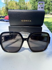 Iconica Tina II Square Oversized Sunglasses IC01-0426-BKGRP