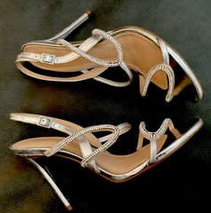 Arezzo Women’s Sz 7US/ 38 M US Silver Rhinestone Stiletto Wedding Sandals