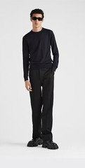 PRADA CLASSIC WOOL SWEATER in DARK BLUE. SIZE M / US 38 / IT 48. New & Authentic