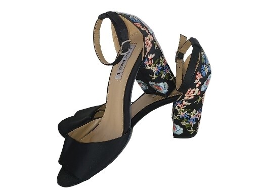 Steve Madden Embroidered Ankle Strap 3.5″ Block Heels Size 7.5 M US 38M EU
