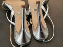 Arezzo Women’s Sz 7US/ 38 M US Silver Rhinestone Stiletto Wedding Sandals