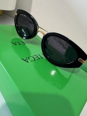 Bottega Veneta Cat Eye Black Sunglasses for Women Designer Tinted Lens NEW w/BOX