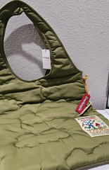 COACHTOPIA NWT CO668 OLIVE GREEN Loop Flat Tote With Cloud Quilting Handbag