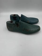 Vintage Hormas El Árbol Plastic Shoe Last Pair Size 6 D Metal Heel Plate