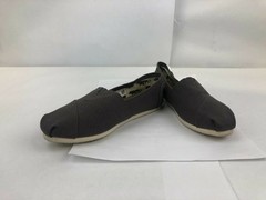 TOMS Women’s Classics Flat Ash Canvas Size 8 B(M) US (38-39 M EU) 001001B07-Grey