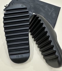 Yeezy Slides Black YS-01 Men’s Size 9
