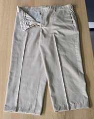 IZOD Men’s Classic Fit Beige Pleated Chino Pants Straight Leg Twill Pockets 36