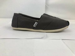 TOMS Women’s Classics Flat Ash Canvas Size 8 B(M) US (38-39 M EU) 001001B07-Grey