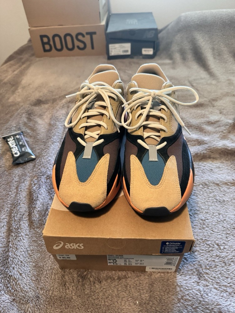 adidas Yeezy 700 Men’s Low Top Lace-Up Sneaker Tan Black Orange