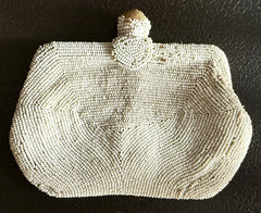 VTG Beaded Evening Bag Clutch Purse W/ Finger Loop Handle White 6″ x 4.5″