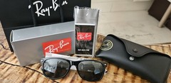 Ray-Ban ORB2132 New Wayfarer Black Frame Green Polarized Lens 55-18 UV400