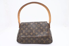 Louis Vuitton Looping PM Shoulder Bag for Women – Beige