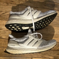 adidas Ultraboost Men’s White/Gray Low Top Lace Up Cushioned Running Boost