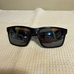 Oakley Holbrook Prizm Gray Tinted Sunglasses – Minor Scratches