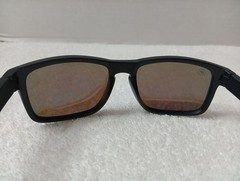 Blenders Blue Tundra Polarized Full Rim Sunglasses Left Lens Scratched