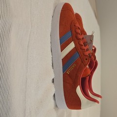 adidas Gazelle Men’s Low Top Suede Lace-Up Sneakers Red/Blue/White