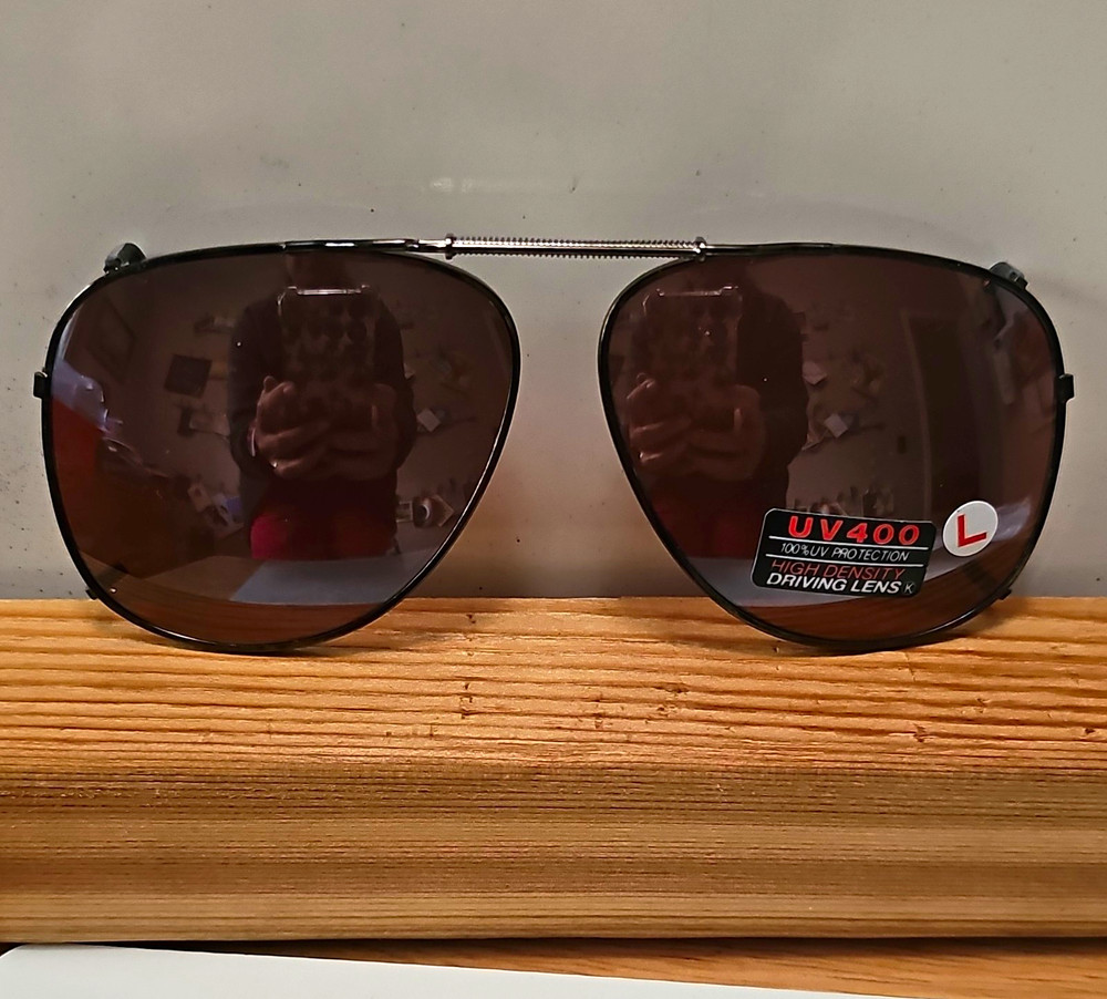 Aviator Sunglasses Black Metal Frame Brown Tinted Plastic Lenses UV400