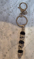 Silver Black Beaded Women’s Metal & Plastic Key Chain Key Ring w/ Clip