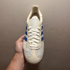 adidas Originals Gazelle Indoor Shoes Off White Focus Blue Sneakers Mens JH5419