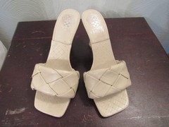 Vince Camuto Brelanie beige/bone woven mules heels sandals 7.5M US / 38 EU