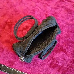 Vera Bradley Small Quilted Handbag Purse Black Unique 4 Loop Handles (458