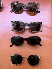 Lot of 8 Sunglasses Mixed Styles Ray-Ban/Madewell/vintage – Metal/Plastic