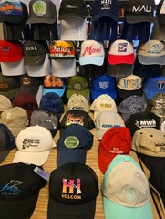 Lot of Hawaii hats Maui Kauai vtg/modern snapback strap back 53 islands caps