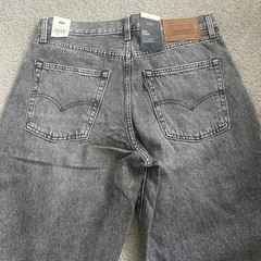 Levi ‘s Premium Men’s 578 Baggy Throughout Denim Jeans Sz. 32Wx30 Gray New