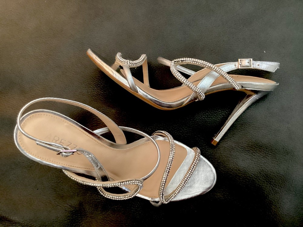 Arezzo Women’s Sz 7US/ 38 M US Silver Rhinestone Stiletto Wedding Sandals