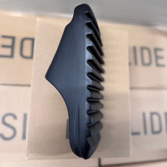 Adidas Yeezy Slide Onyx – Multiple Sizes – (100% Authentic) HQ6448