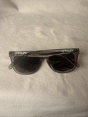 Oakley Frogskins 009013-1155 Sunglasses Full Rim Prizm Polarized Lens 55-17-139